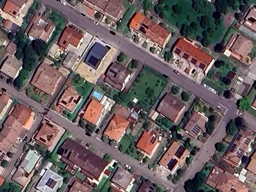 Immagine 12 di Appartamento in vendita  in Viale Cimabue a Reggiolo