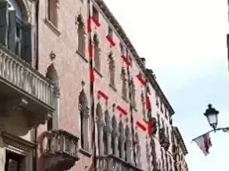 Immagine 2 di Ufficio in vendita  in Galleria del Pozzo Rosso a Vicenza