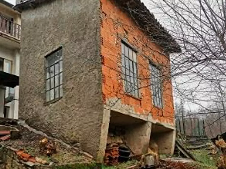 Immagine 15 di Negozio in vendita  in Via Gisbenti a Valli Del Pasubio