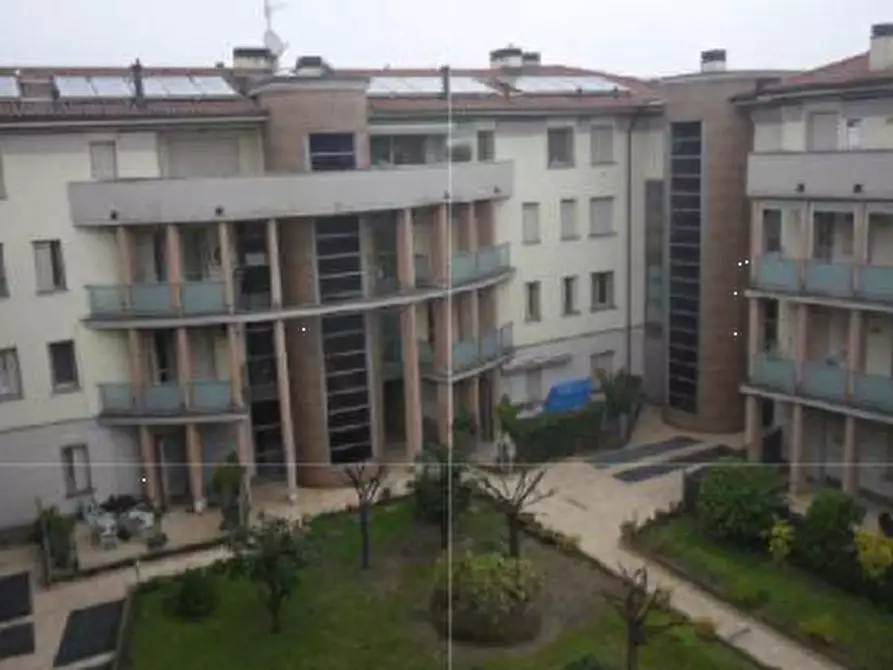 Immagine 4 di Appartamento in vendita  in Via Niccolò Machiavelli a Carpi