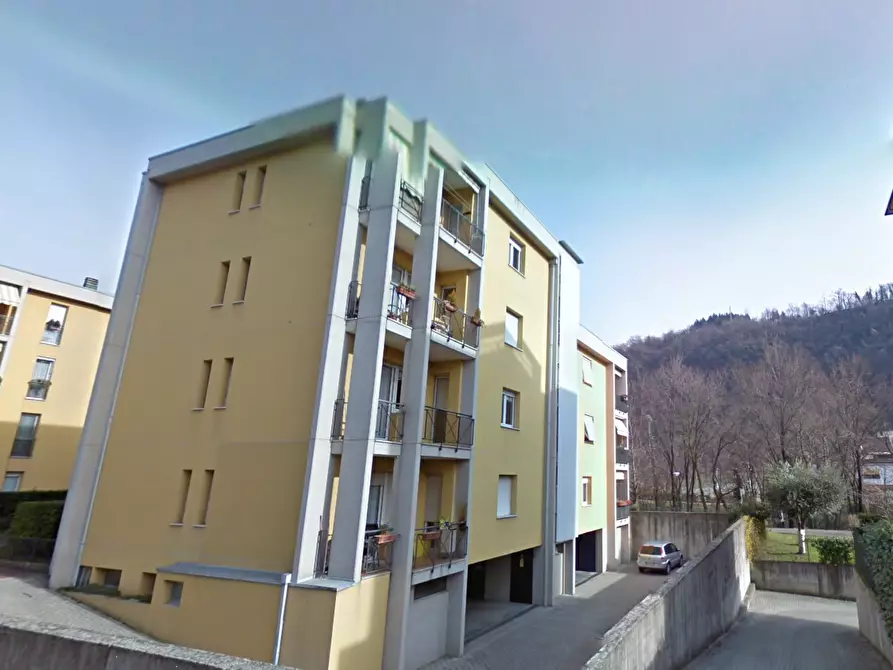 Immagine 7 di Appartamento in vendita  in Via Antonio Pacinotti  a Valdagno