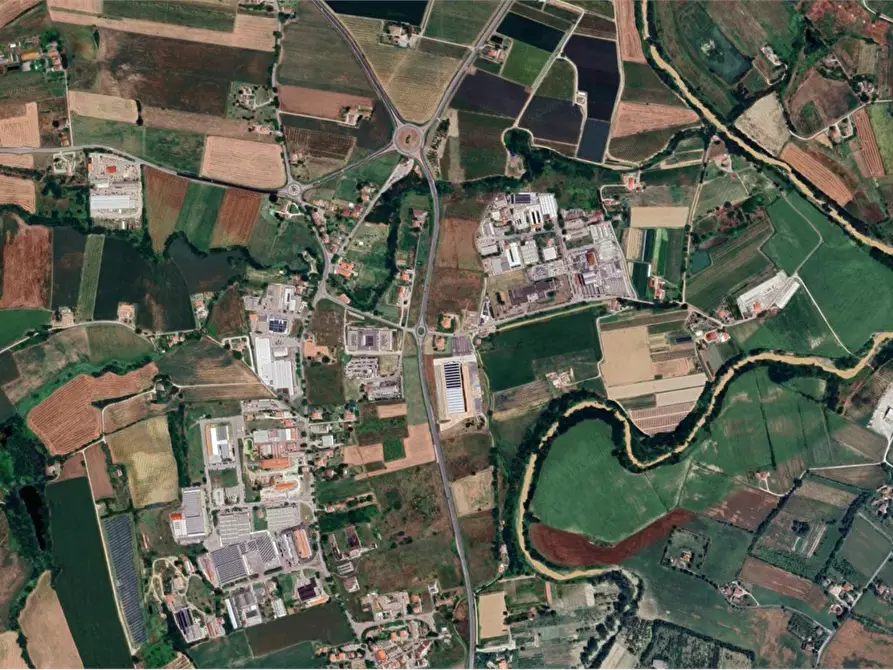 Immagine 17 di Stabile in vendita  in  Via Roma a Meldola