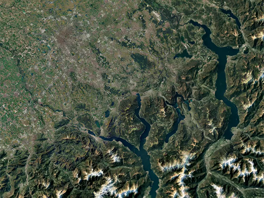 Immagine 19 di Appartamento in vendita  in Via Camerlata a Lurago D'erba