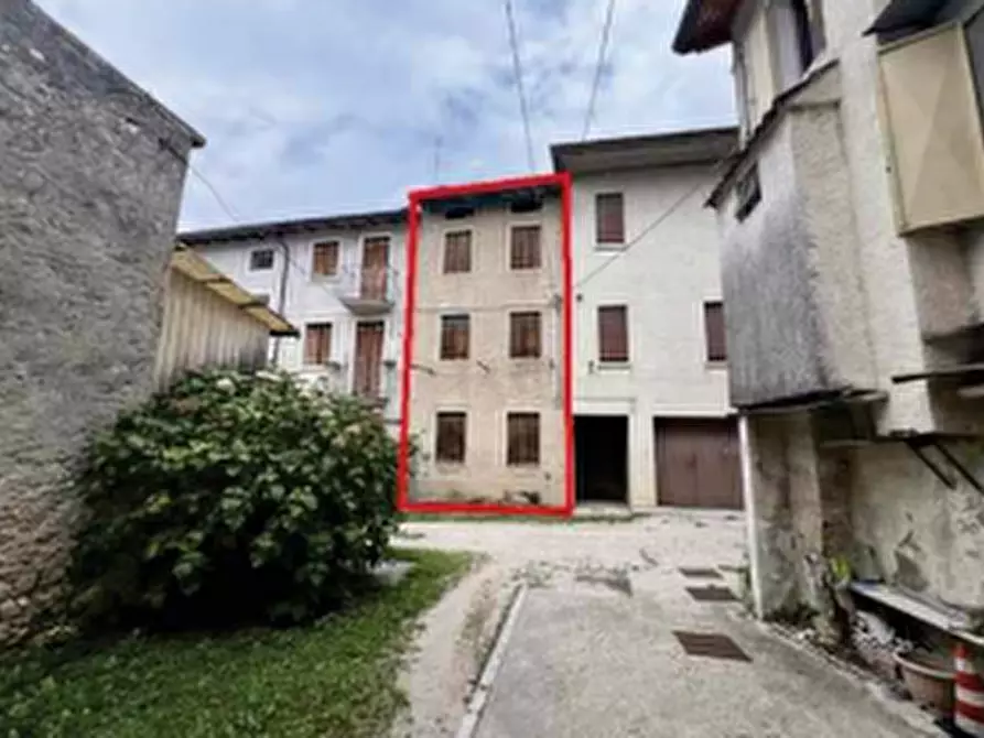 Immagine 7 di Porzione di casa in vendita  in Via Romolo e Rodolfo Mazzacavallo  a Cogollo Del Cengio