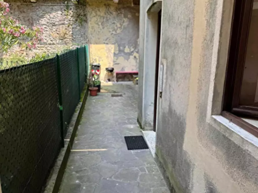 Immagine 5 di Appartamento in vendita  in Vicolo della Giasara  a Schio