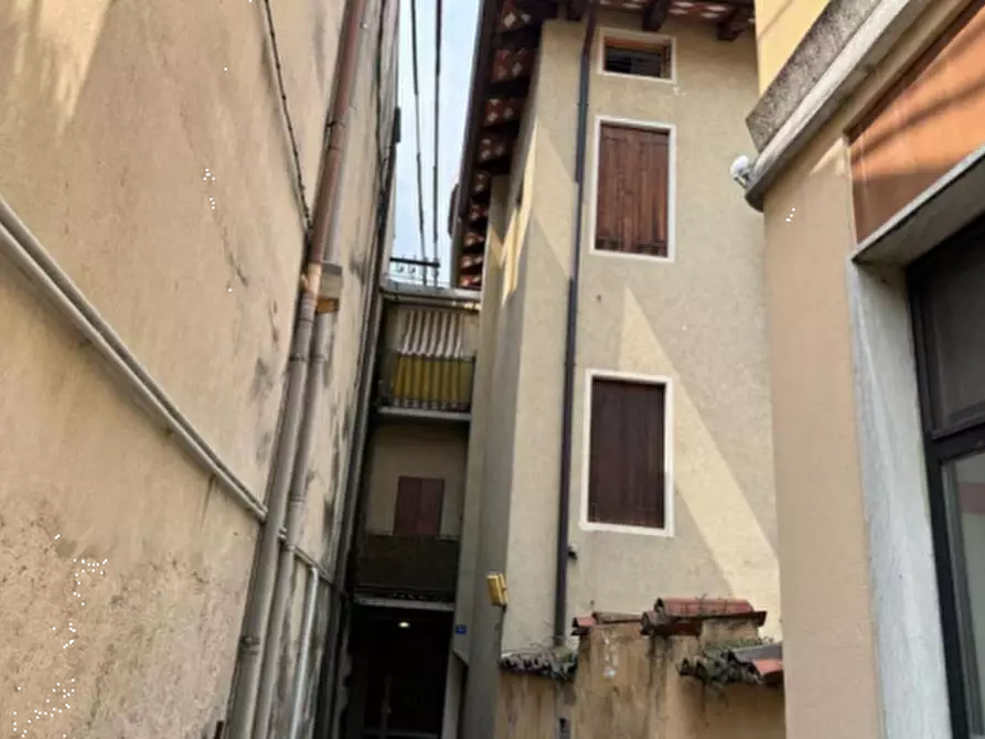 Immagine 8 di Appartamento in vendita  in Vicolo della Giasara  a Schio