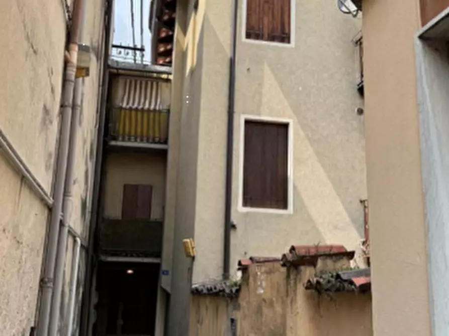 Immagine 11 di Appartamento in vendita  in Vicolo della Giasara  a Schio