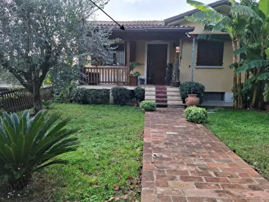 Immagine 6 di Appartamento in vendita  in Via San Salvatore a Rimini