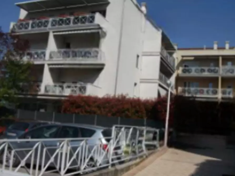 Immagine 1 di Appartamento in vendita  in Via Attilio Orioli a Ravenna