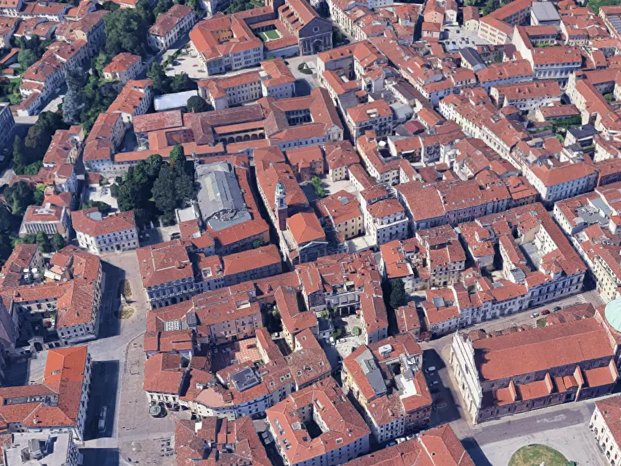 Immagine 6 di Appartamento in vendita  in Galleria del Pozzo Rosso  a Vicenza