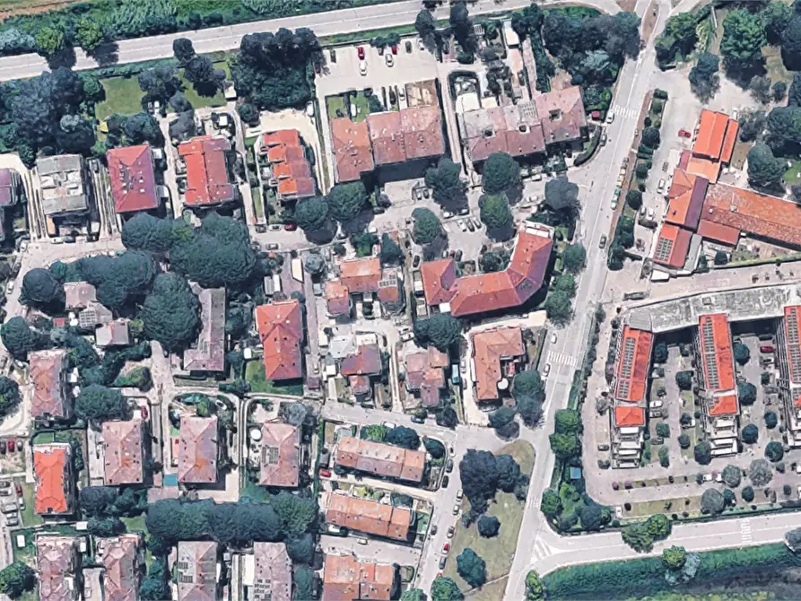 Immagine 8 di Appartamento in vendita  in Viale Giotto a Ravenna