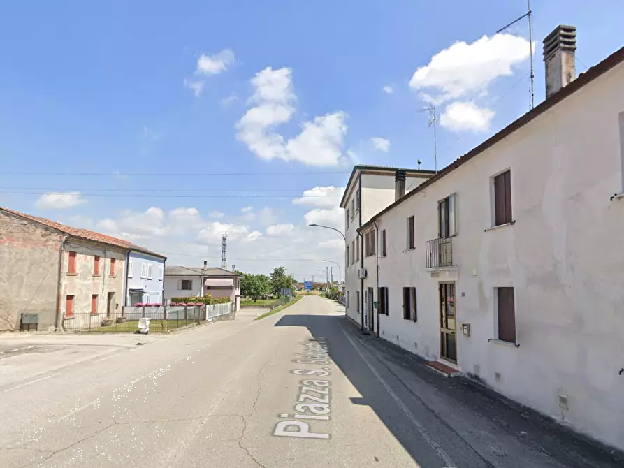 Immagine 14 di Appartamento in vendita  in Piazza San Sebastiano a Badia Polesine