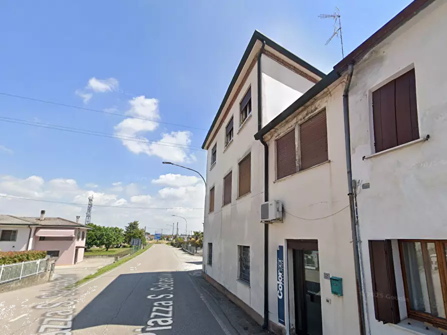Immagine 4 di Appartamento in vendita  in Piazza San Sebastiano a Badia Polesine