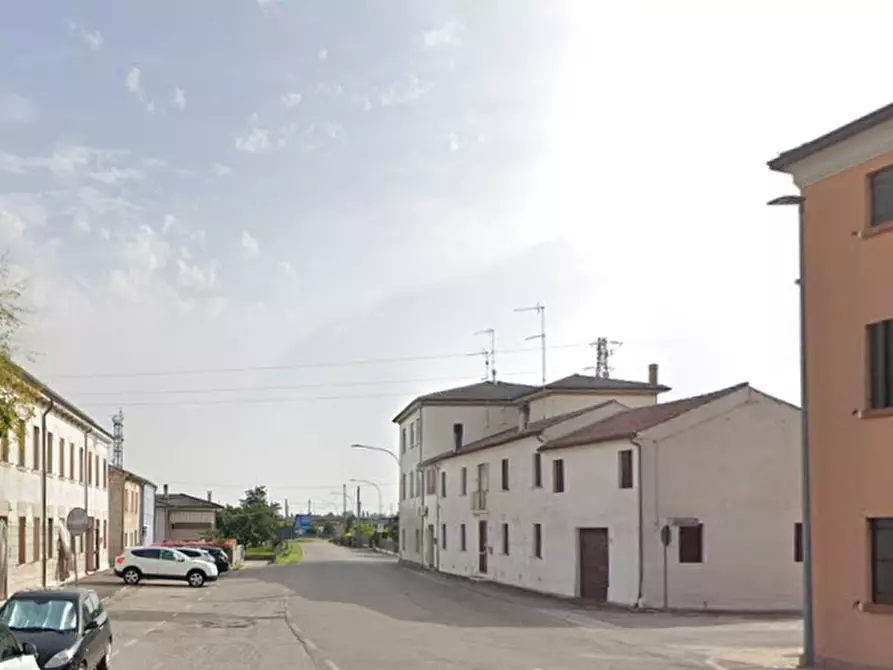 Immagine 13 di Appartamento in vendita  in Piazza San Sebastiano a Badia Polesine