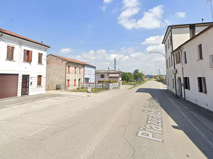 Immagine 16 di Appartamento in vendita  in Piazza San Sebastiano a Badia Polesine