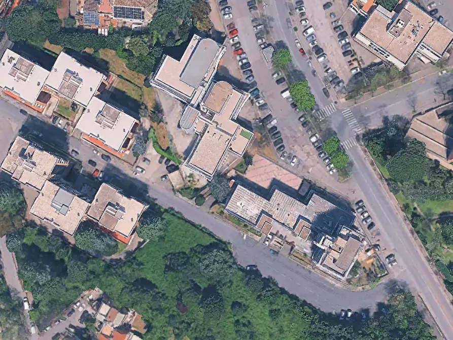 Immagine 4 di Magazzino in vendita  in Via Ambrogio Fusinieri a Roma