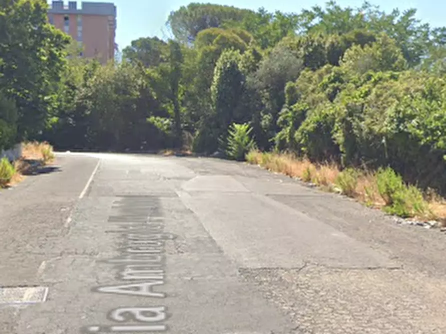 Immagine 6 di Magazzino in vendita  in Via Ambrogio Fusinieri a Roma