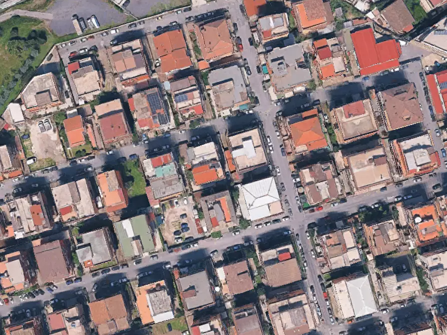 Immagine 5 di Appartamento in vendita  in Via Anchise a Roma