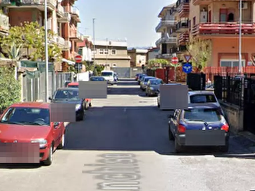 Immagine 6 di Appartamento in vendita  in Via Anchise a Roma