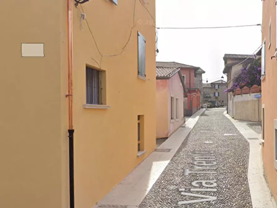 Immagine 21 di Appartamento in vendita  in Via Trento a San Felice Del Benaco