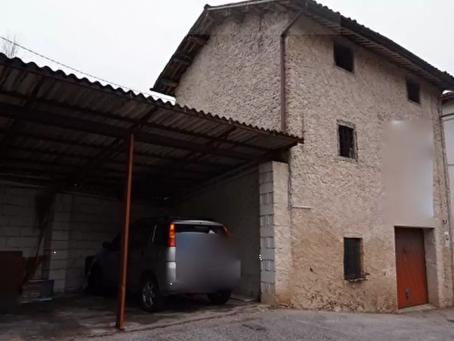 Immagine 17 di Porzione di casa in vendita  in Via Gisbenti a Valli Del Pasubio