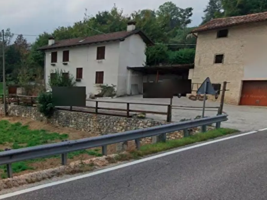 Immagine 22 di Porzione di casa in vendita  in Via Gisbenti a Valli Del Pasubio
