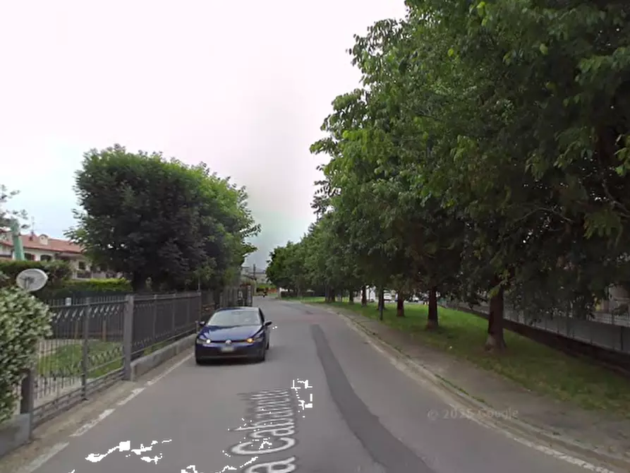 Immagine 12 di Negozio in vendita  in Via Trento a San Felice Del Benaco