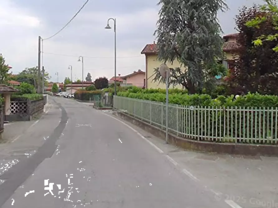 Immagine 13 di Negozio in vendita  in Via Trento a San Felice Del Benaco