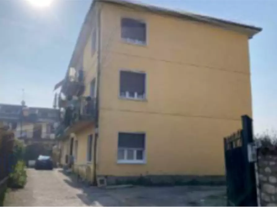 Immagine 1 di Appartamento in vendita  in Via L. Gigli a Rovato