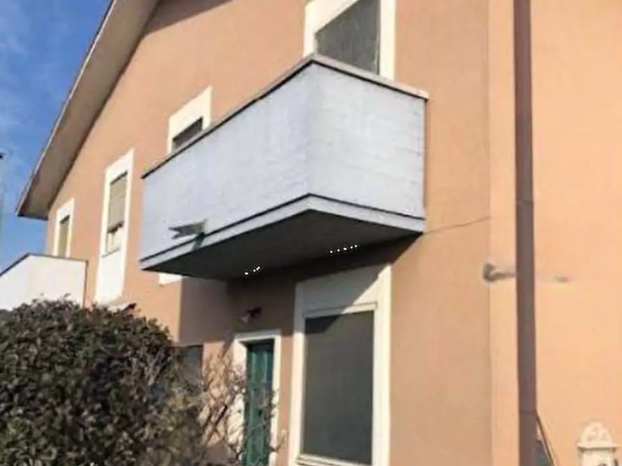 Immagine 1 di Appartamento in vendita  in Via Internazionale a Orzinuovi