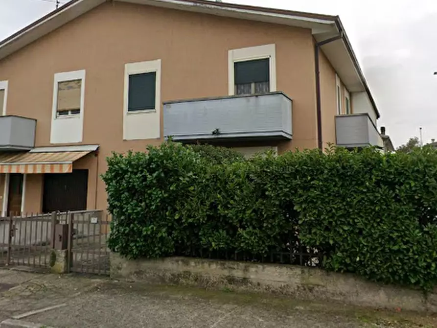 Immagine 3 di Appartamento in vendita  in Via Internazionale a Orzinuovi