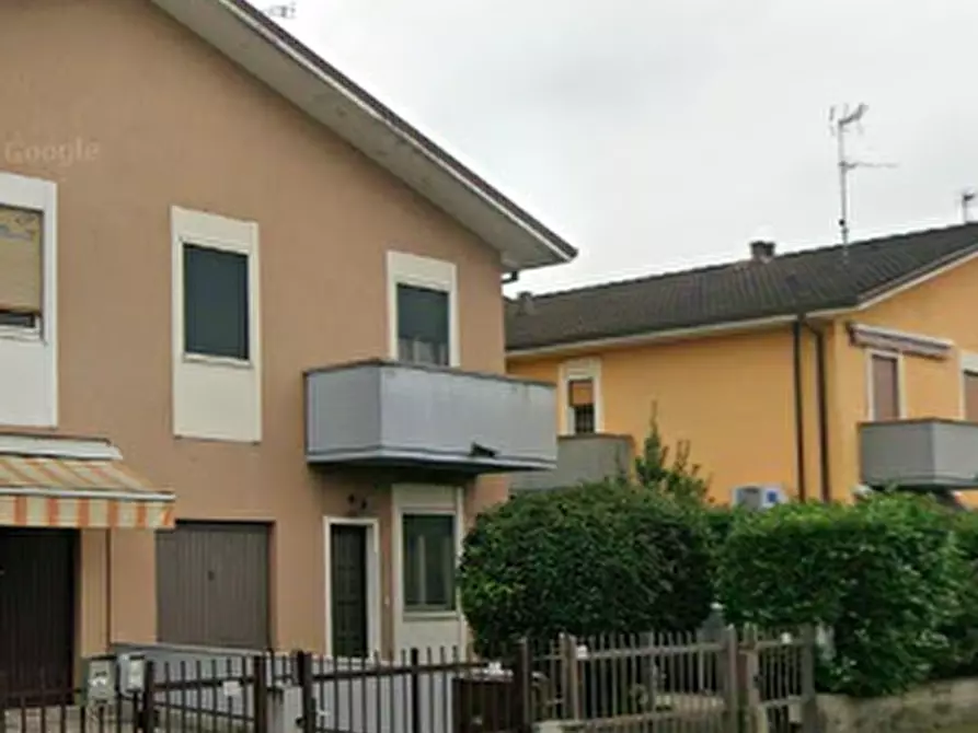 Immagine 5 di Appartamento in vendita  in Via Internazionale a Orzinuovi