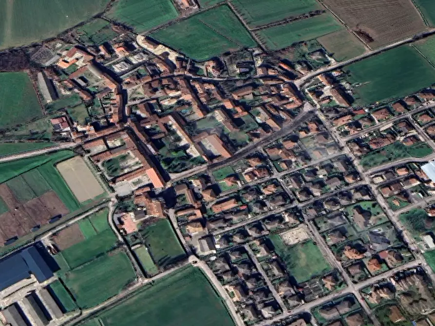 Immagine 3 di Villa in vendita  in Via Bravi a Leno