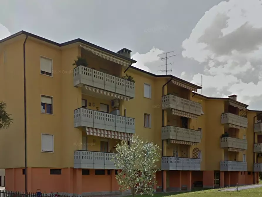 Immagine 4 di Appartamento in vendita  in Via Palmiro Togliatti a Desenzano Del Garda