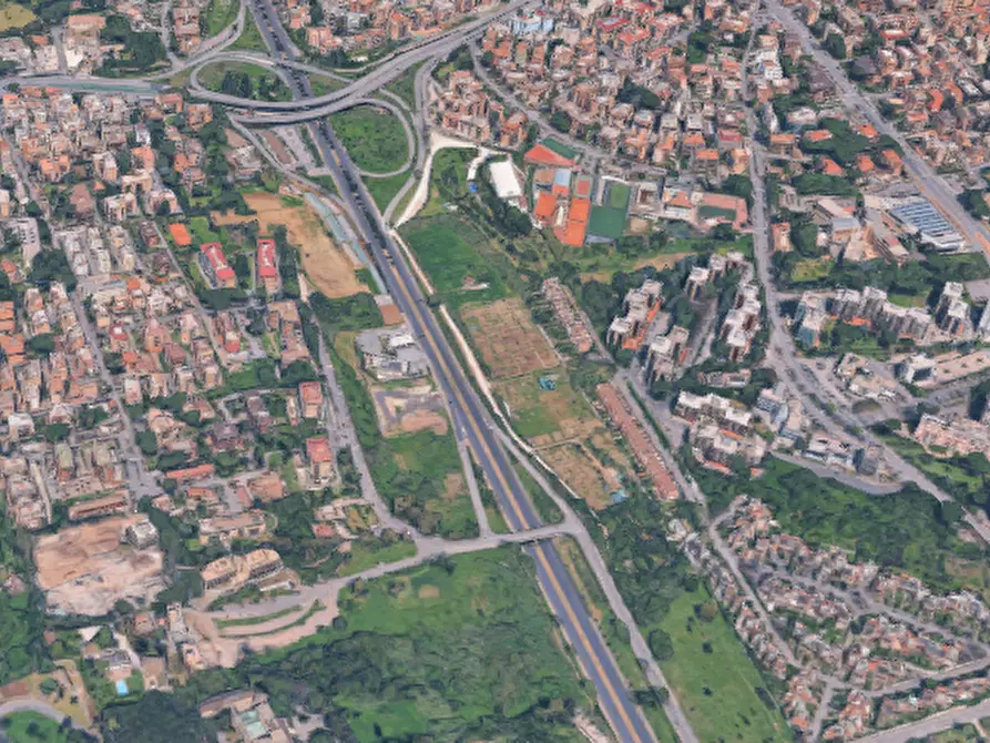 Immagine 6 di Garage in vendita  in Via Alberese a Roma