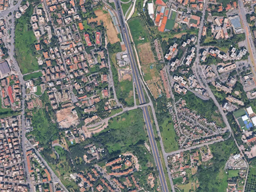 Immagine 7 di Garage in vendita  in Via Alberese  a Roma