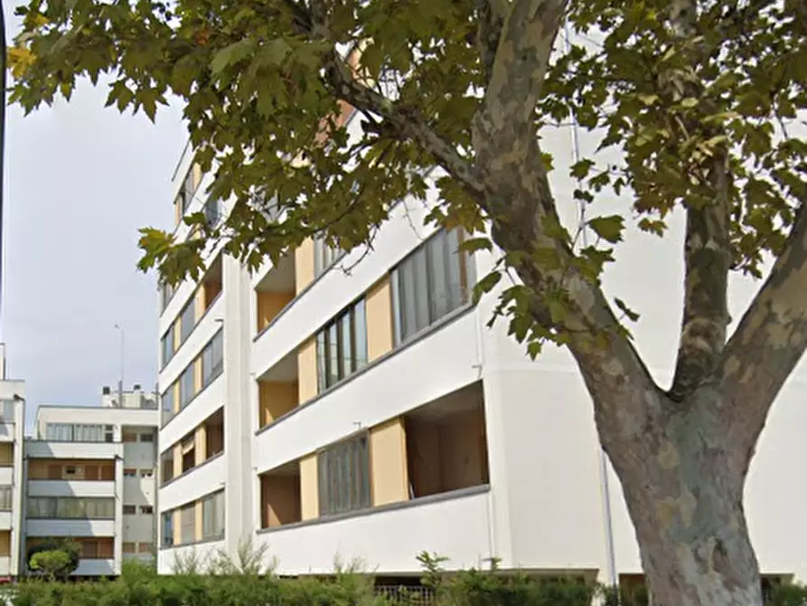 Immagine 11 di Appartamento in vendita  in Viale Leonardo a Ravenna