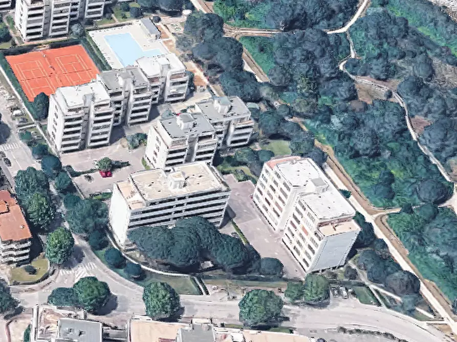 Immagine 28 di Appartamento in vendita  in Viale Leonardo a Ravenna