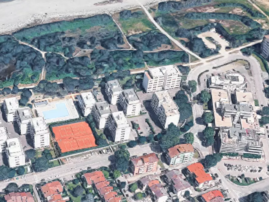 Immagine 30 di Appartamento in vendita  in Viale Leonardo a Ravenna