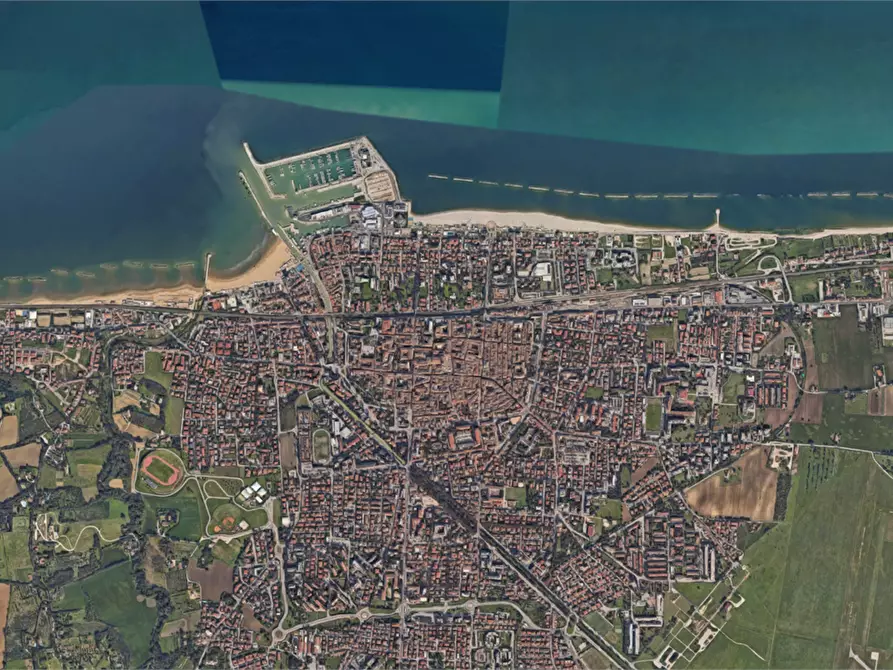 Immagine 12 di Negozio in vendita  in Via Nolfi a Fano