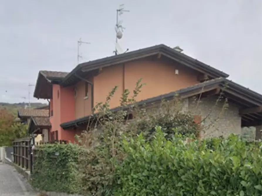 Immagine 2 di Casa bifamiliare in vendita  in Vicolo dei Mille a Serle