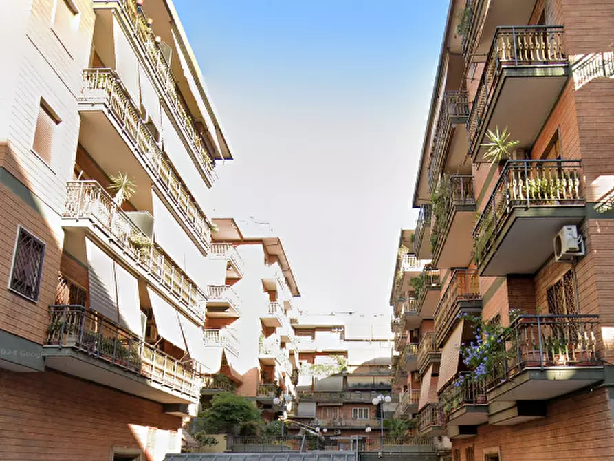 Immagine 4 di Appartamento in vendita  in V. Collatina a Roma