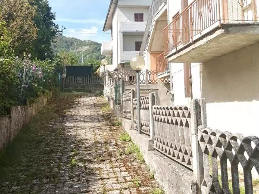 Immagine 10 di Appartamento in vendita  in Via della Pradella a Serra Sant'abbondio