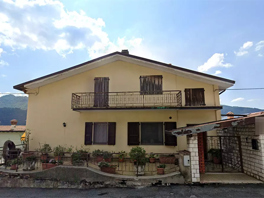 Immagine 8 di Appartamento in vendita  in Via Valmezzana a Lumezzane