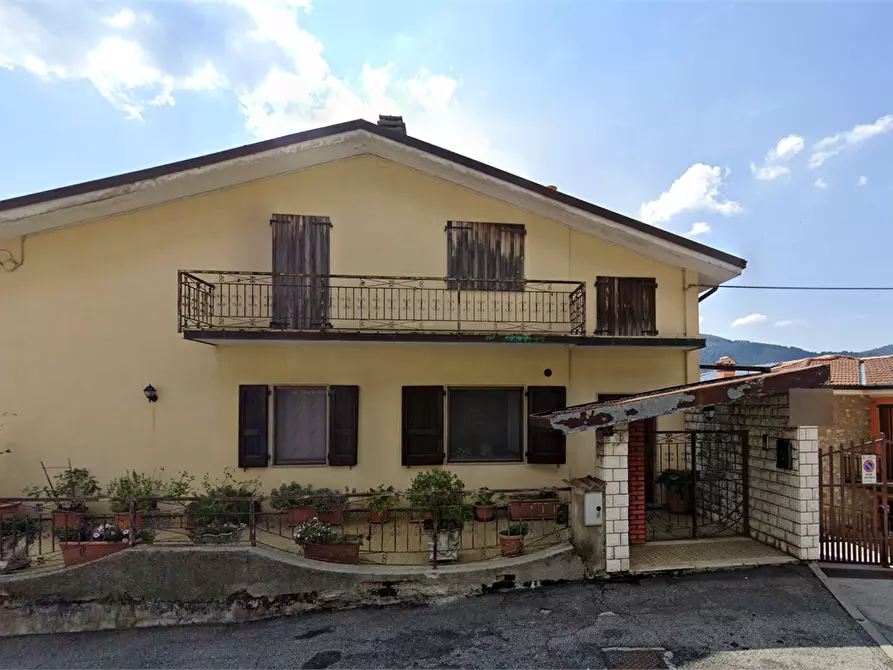 Immagine 10 di Appartamento in vendita  in Via Valmezzana a Lumezzane