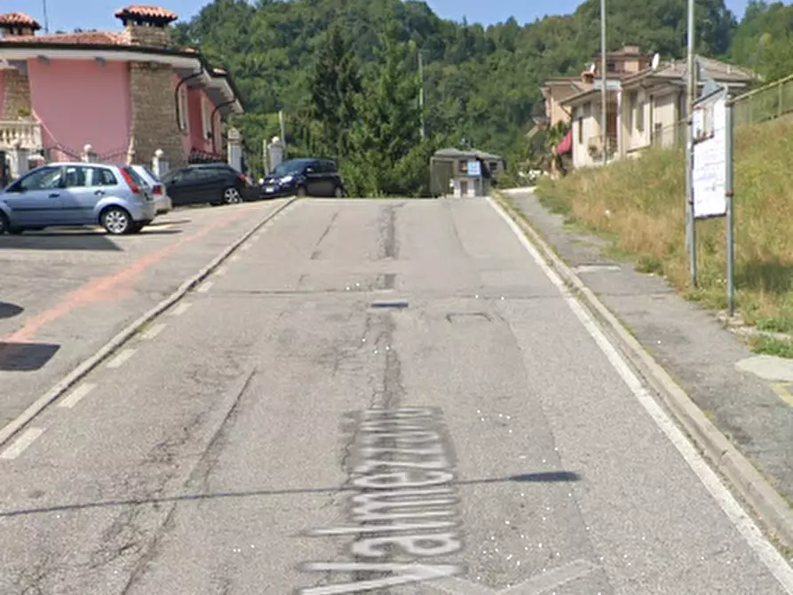 Immagine 13 di Appartamento in vendita  in Via Valmezzana a Lumezzane