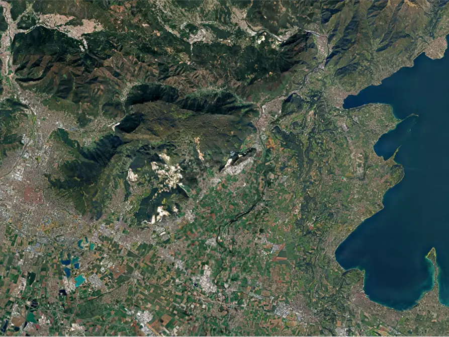 Immagine 22 di Casa bifamiliare in vendita  in Vicolo dei Mille a Serle