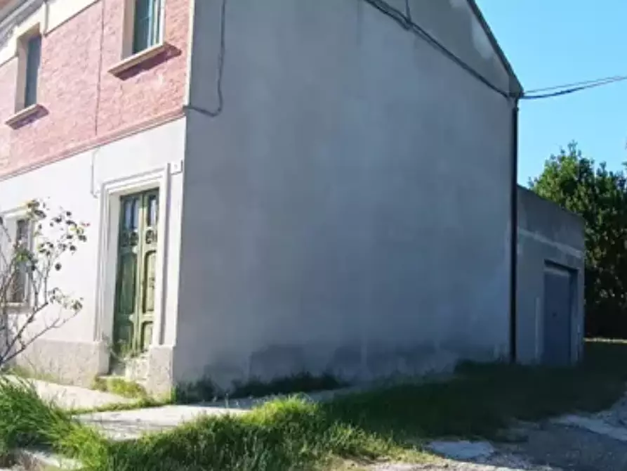 Immagine 2 di Appartamento in vendita  in Via Guazzi a Pesaro