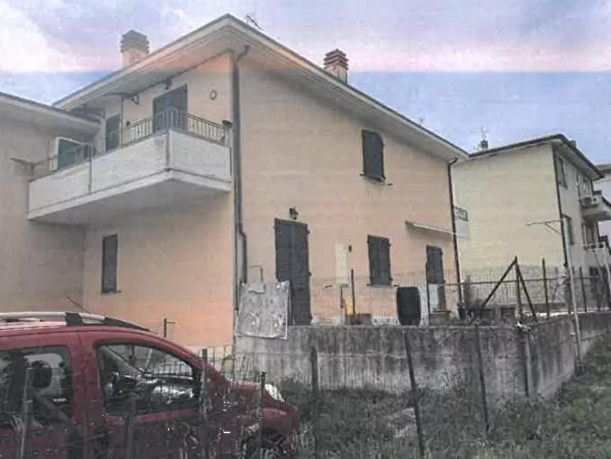 Immagine 3 di Appartamento in vendita  in Via Papa Giovanni XXIII a Montecalvo In Foglia