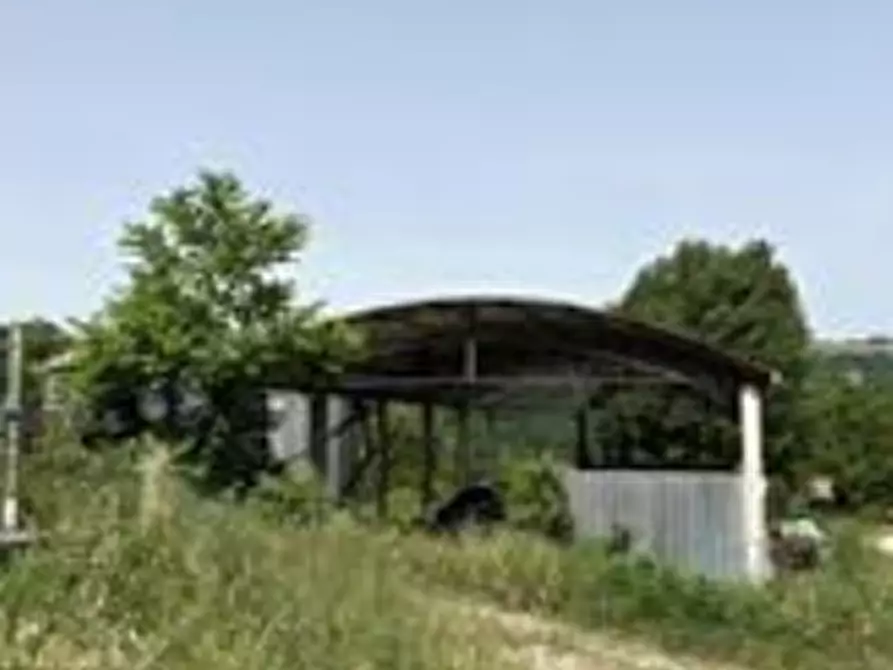 Immagine 3 di Magazzino in vendita  in Via Casinella a Tavoleto